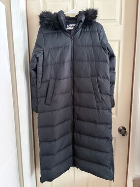 Lands' End Women's Black Long Quilted Puffer Coat with Faux Fur Hood - Size M/P